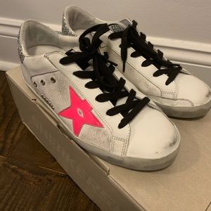 NEW Golden Goose Superstar Sneakers